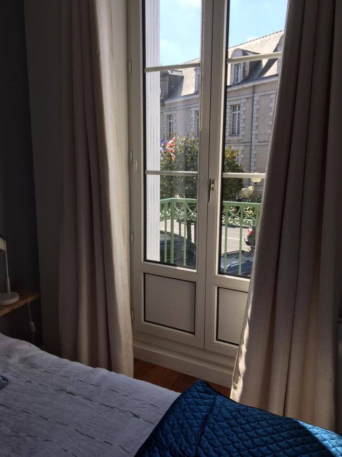 Studio Balcon De La Place Dinan Dış mekan fotoğraf